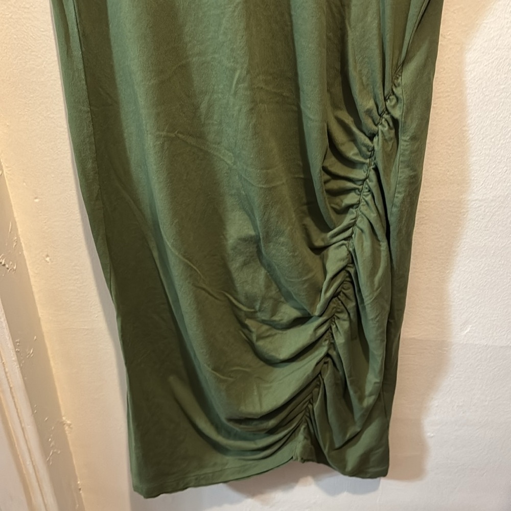 Melrose and Market Women’s Ruched Green Cotton Blend T-Shirt Dress - Picture 5 of 8